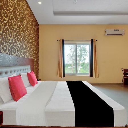 Capital O 40833 Maharaja Hotel & Restaurant Kashipur Ngoại thất bức ảnh
