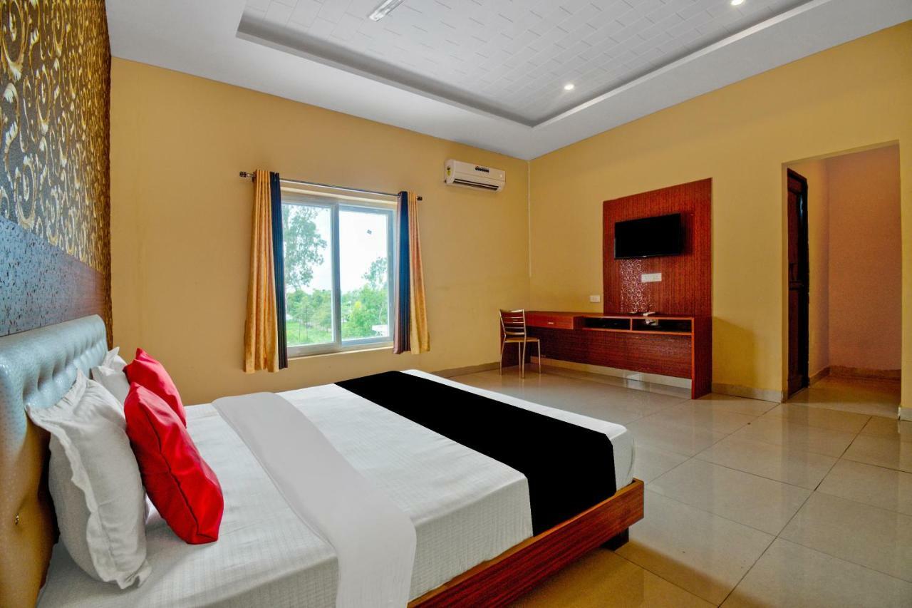 Capital O 40833 Maharaja Hotel & Restaurant Kashipur Ngoại thất bức ảnh