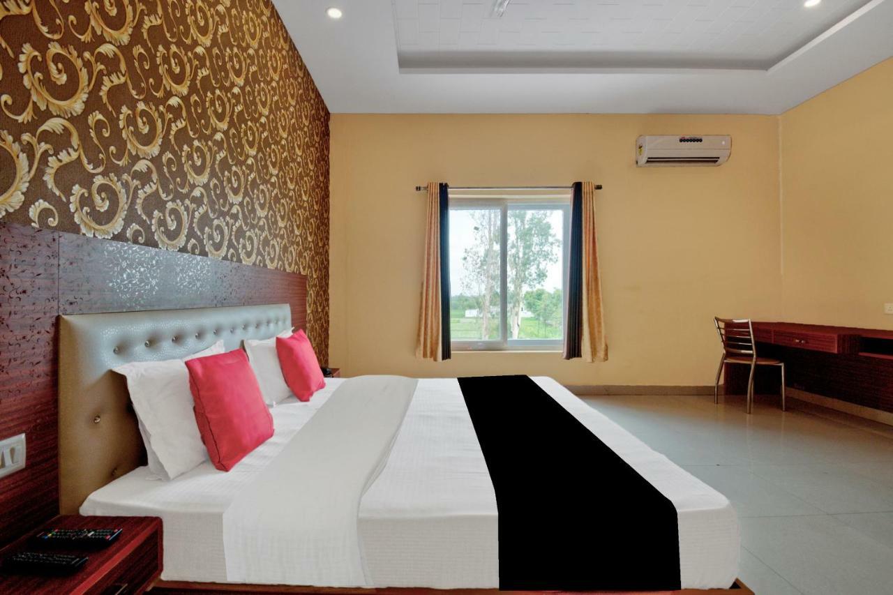 Capital O 40833 Maharaja Hotel & Restaurant Kashipur Ngoại thất bức ảnh