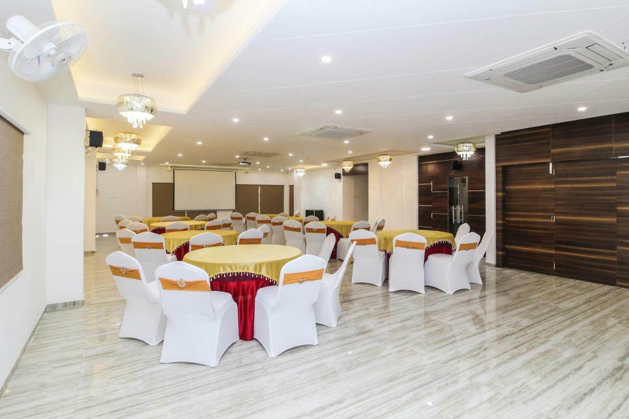 Capital O 40833 Maharaja Hotel & Restaurant Kashipur Ngoại thất bức ảnh