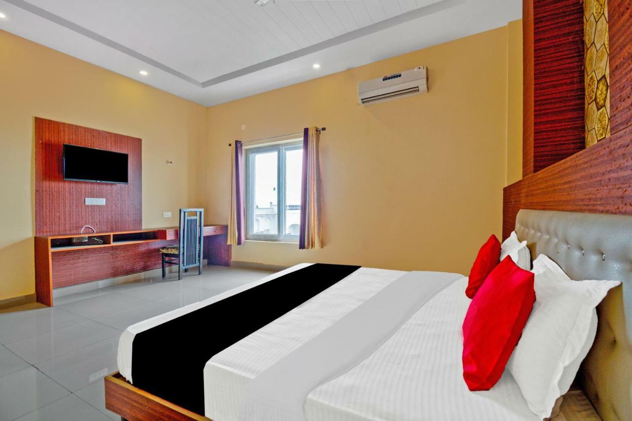 Capital O 40833 Maharaja Hotel & Restaurant Kashipur Ngoại thất bức ảnh